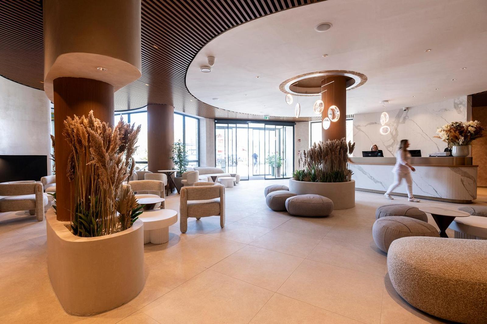 Marina Port 4*
