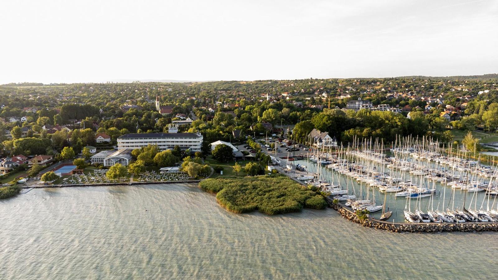Hotel Marina Port Balatonkenese