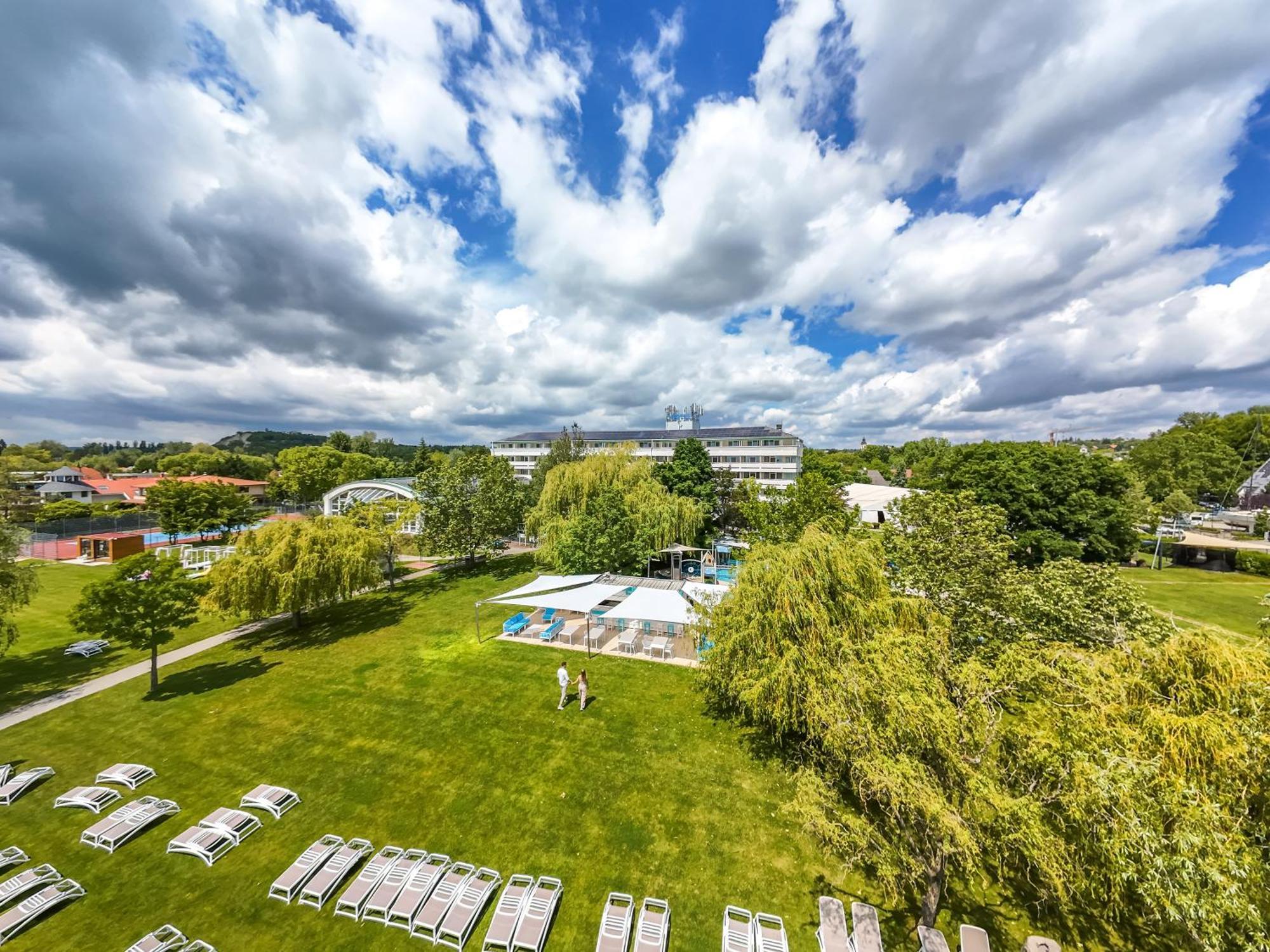 Marina Port Hotel Balatonkenese